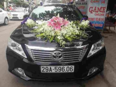 Thuê xe cưới Camry giá rẻ nhất